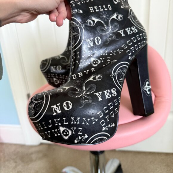 Too Fast Gothic Ouija Platform Heel Boots - Picture 10 of 10